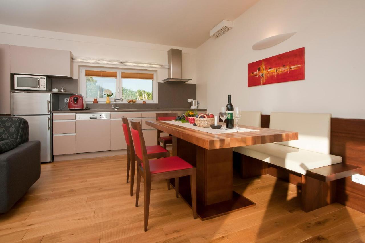 Ferienhaeuser Im Weingarten Fehring Ngoại thất bức ảnh